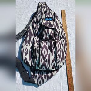 Kavu Black and White Patterned Nylon Sling Bag